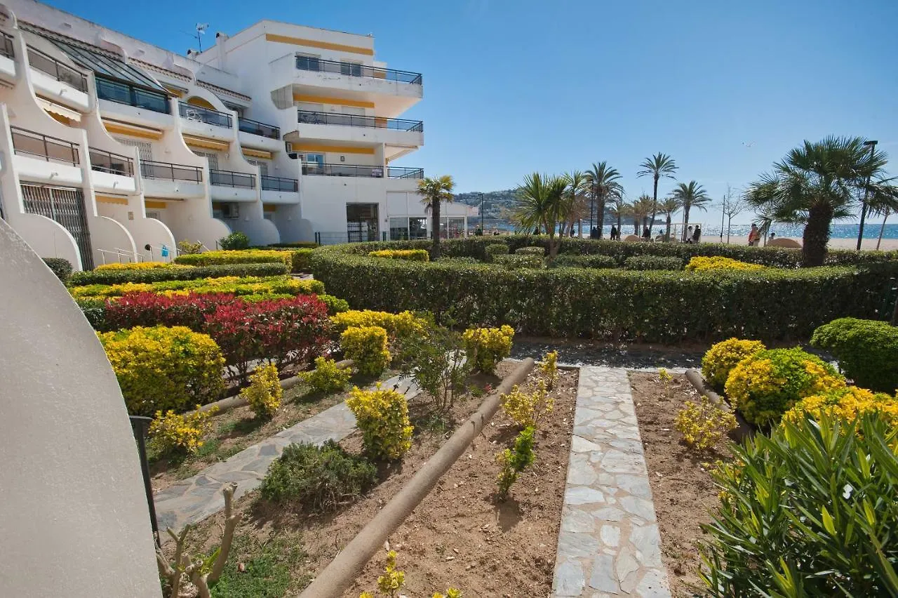 Apartamento A Pie De Playa, Climatizado Y Parking Roses Spain